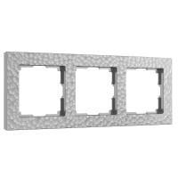 Рамка из пластика на 3 поста Hammer серебряный Werkel Hammer серебряный W0032406