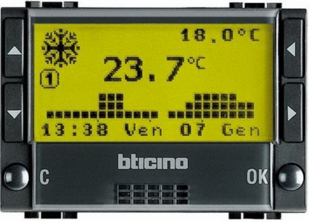 Терморегулятор программируемый для теплых полов с выносным датчиком, 24 часа,7 суток, 7 программ. Bticino LivingLight L4451 | 3457 | LN4703